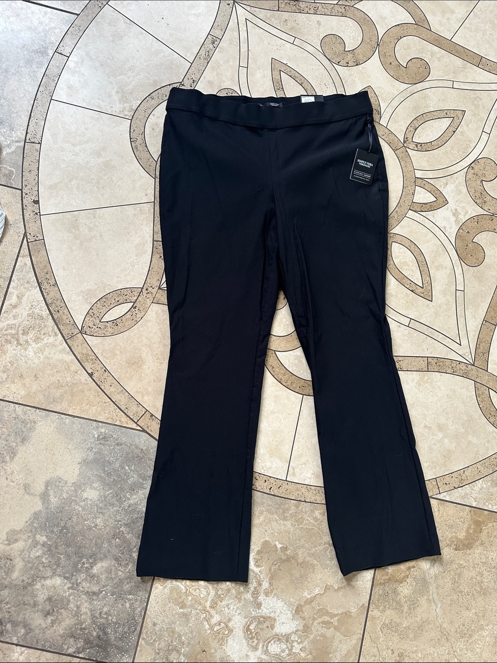 Black Women's Straight-Leg Pants by Vera Wang